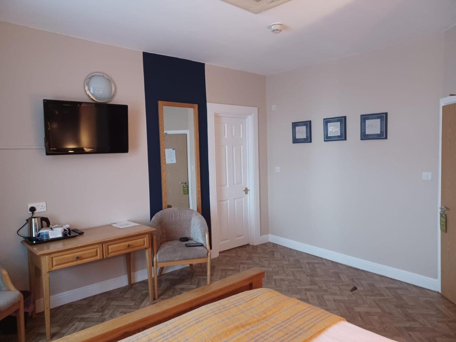 The Renishaw Rooms Exterior foto